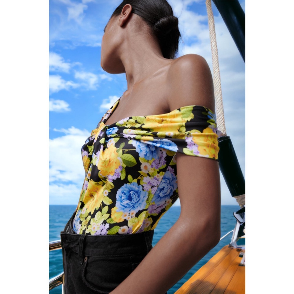 Zara Printed Bodysuit with Bow Size: small floral bright body suit - Picture 3 of 12